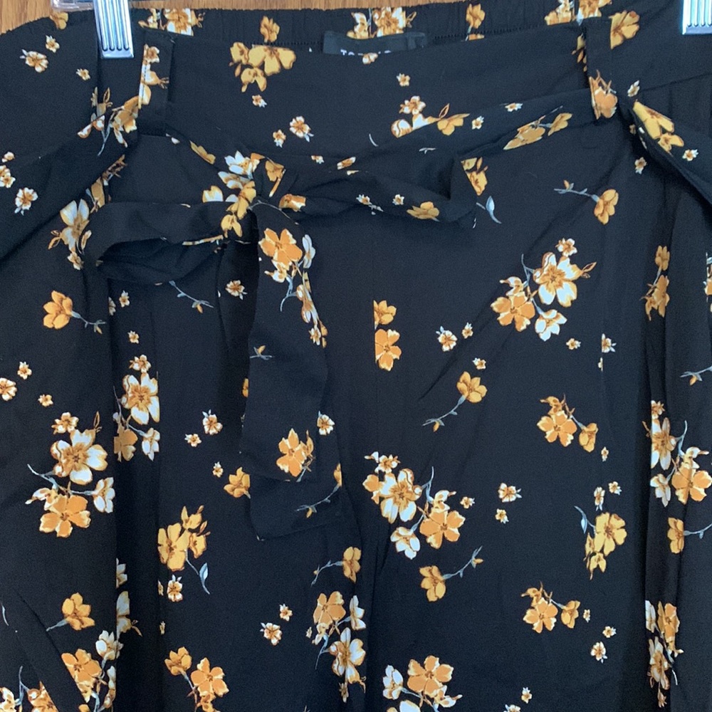 Pants - Picture 2 of 4